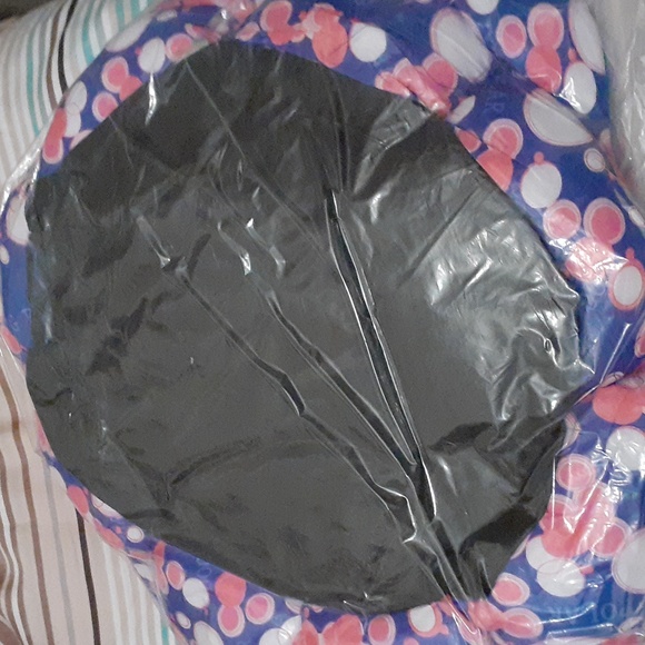 Doggie beds - Picture 2 of 4